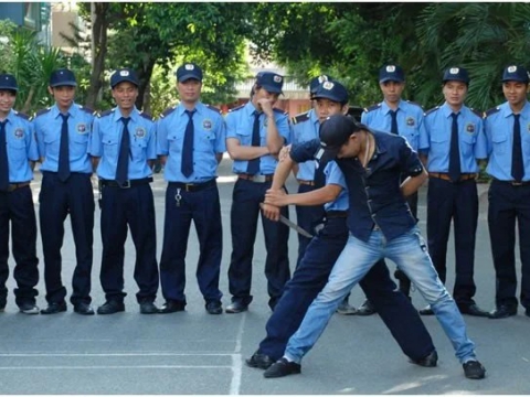 Buổi huấn luyện và đào tạo võ thuật cho nhân viên.